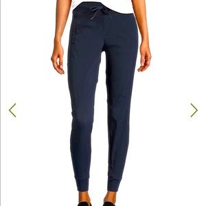 Navy Joggers - NWT 💙🏷